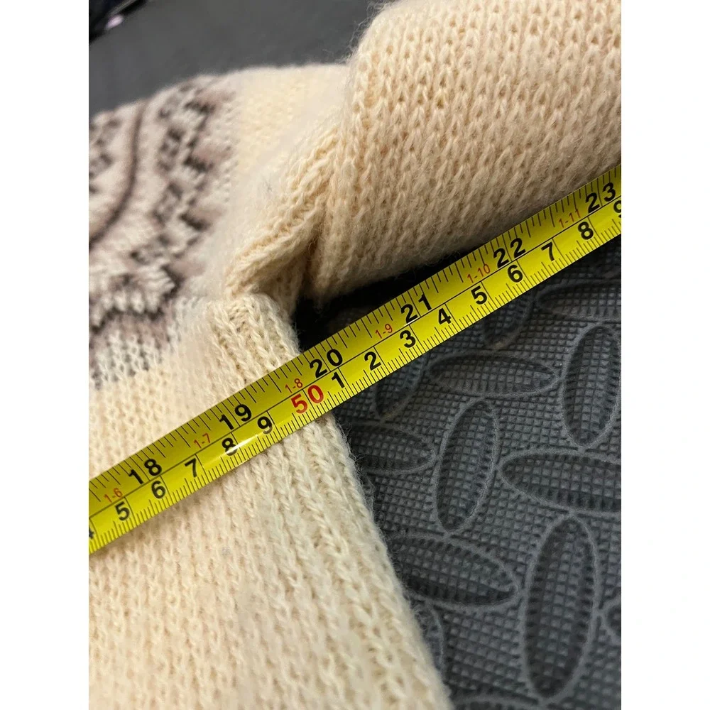 Nordstrikk Cardigan Sweater Womens Medium Brown Cream Nordic Pewter Clasps Wool